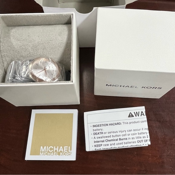 Michael Kors Women’s Mini Slim Runway Two-Tone Watch Silver and Rose - Picture 4 of 7